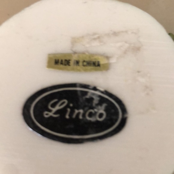 Resin dimensional bunny rabbit tooth fairy box - Picture 8 of 16